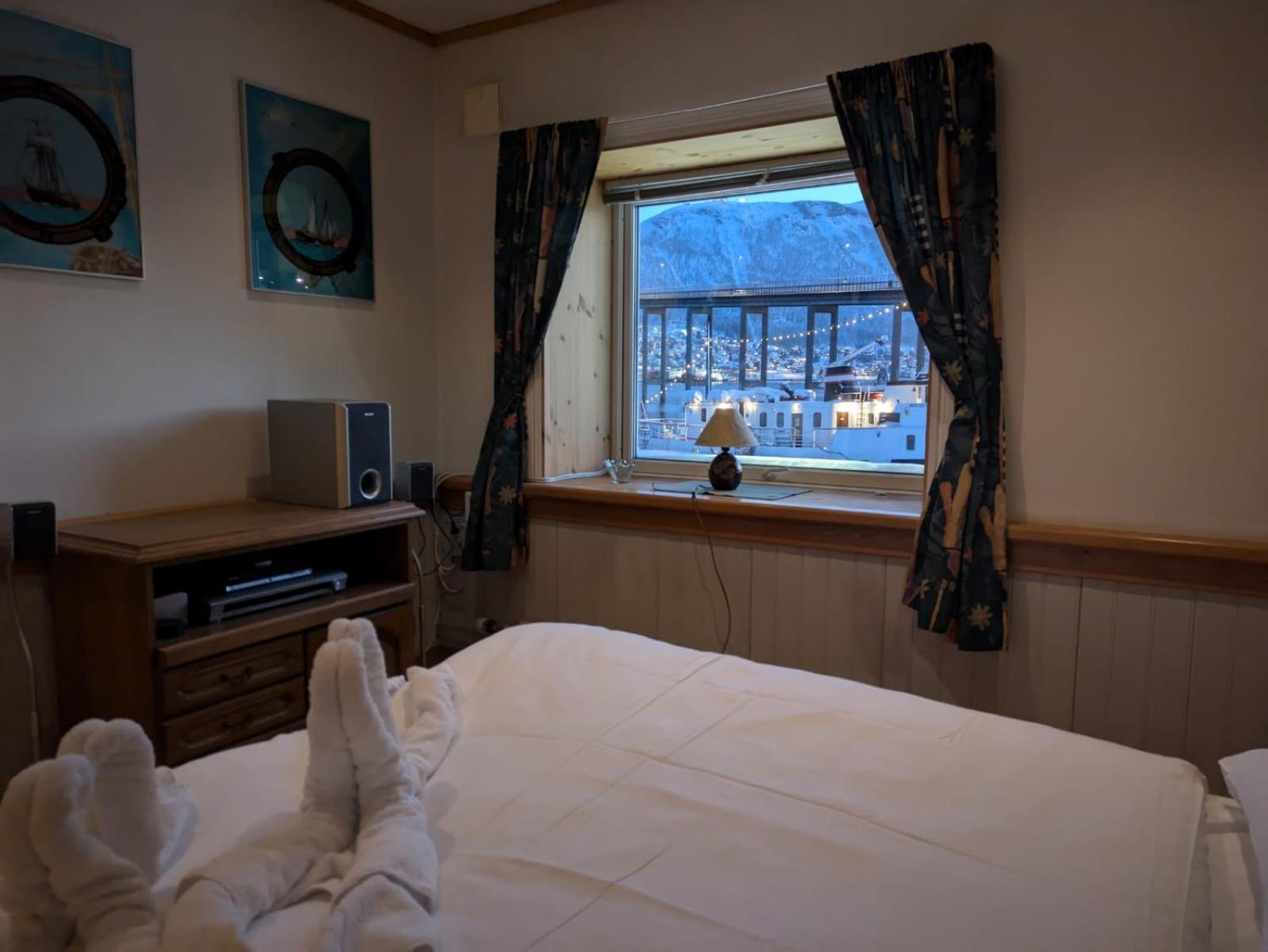 Norwegian Fjord Explorer Line Tromsø Esterno foto