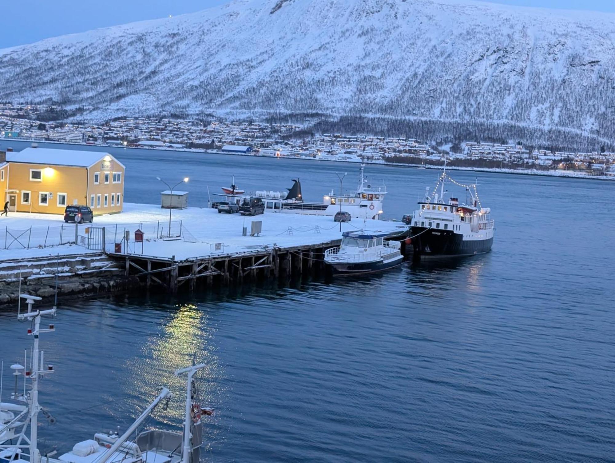 Norwegian Fjord Explorer Line Tromsø Esterno foto